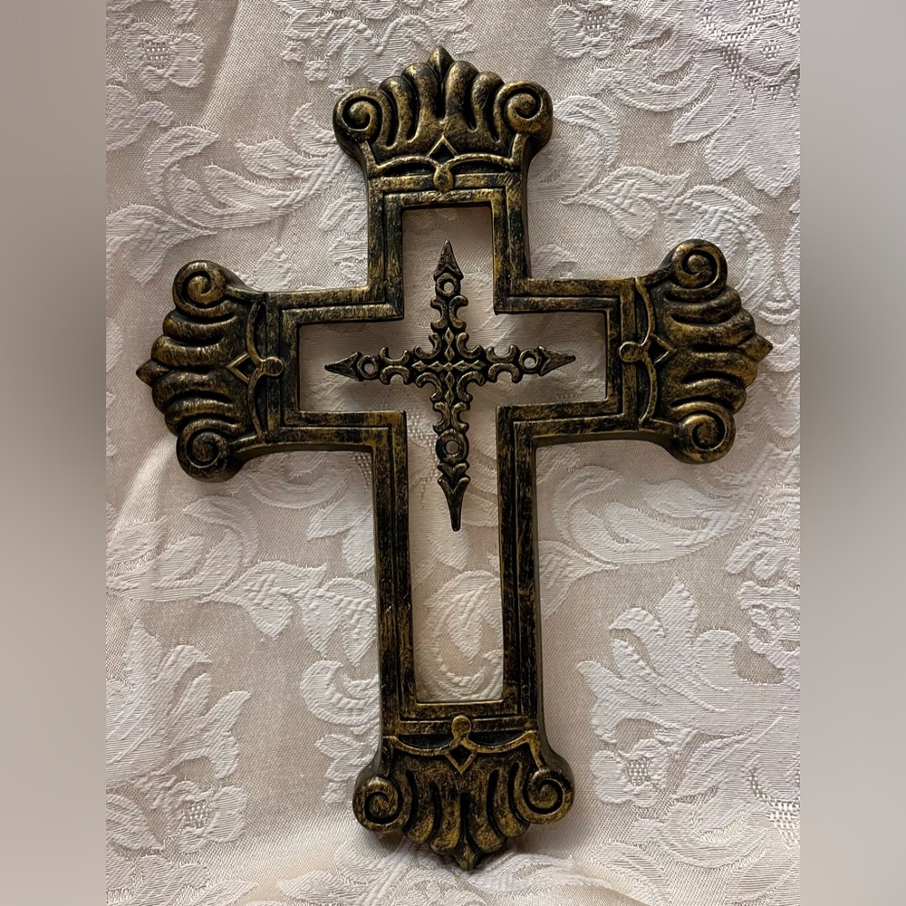 Vintage 1980s Ornate Gold Resin & Wood Wall Cross with Transparent Center 9x11”